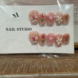 Pink Floral Nail Art Set size medium press on nails